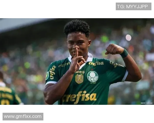 卢卡斯成为足球界新星引领年轻球员崛起助力球队迈向辉煌